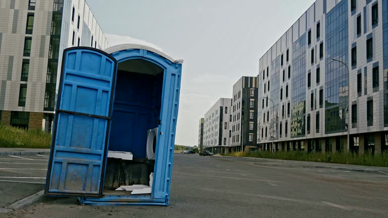 Best Portable Restroom Servicing (Cleaning and Restocking)  in Lake Shastina, CA